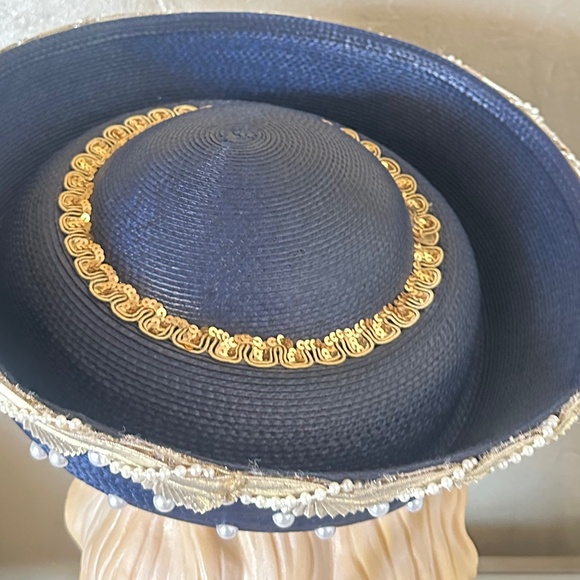 REGAL 1970s\' NAVY STRAW WIDE BRIM HAT WITH INTRICATE GOLD EDGING  & PEARLS main image 3